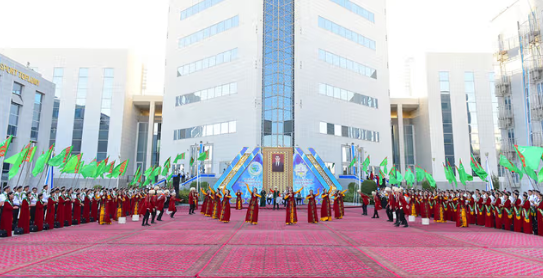 2025-2026-njy okuw ýylynda Türkmen döwlet bedenterbiýe we sport institutyna ýaryşlaryň netijeleri boýunça ýokary görkezijilere eýe bolan türgenleriň birnäçesi talyp boldular. Bu barada «Türkmen sporty» gazetinde habar berildi.