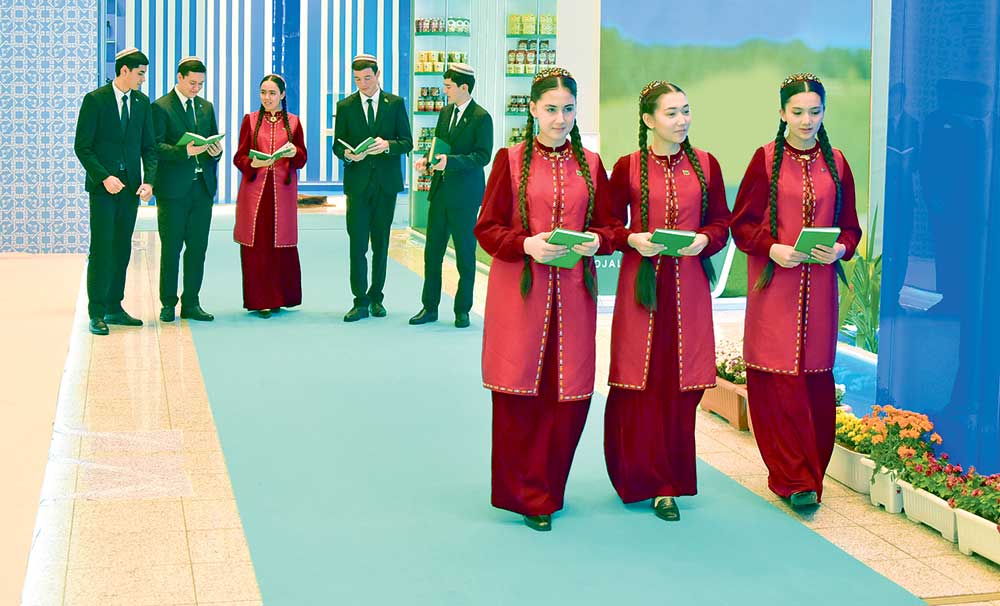 Ýaş nesiller — röwşen geljegimiz