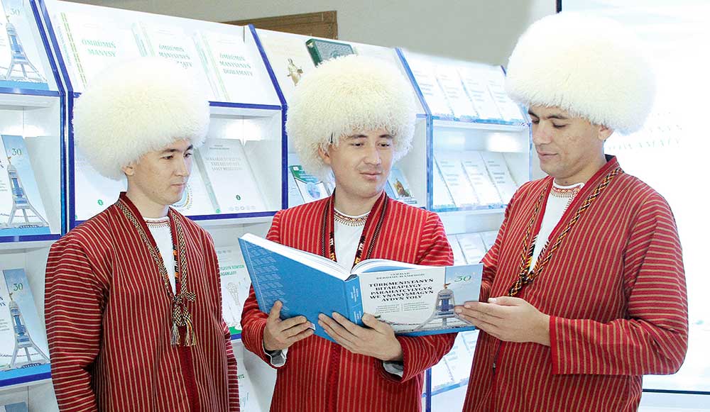 Türkmen Bitaraplygynyň belent waspy