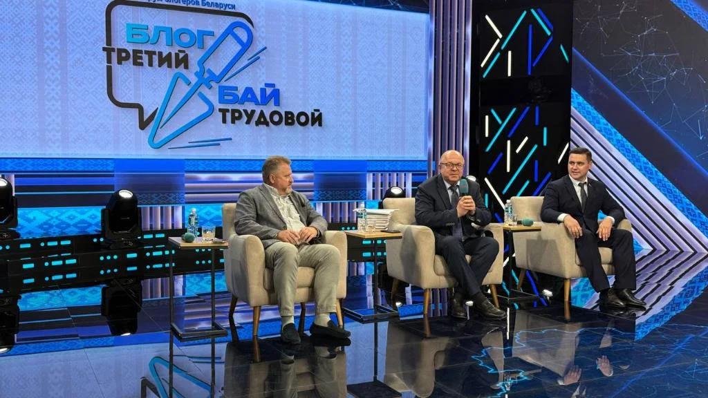 «В некоторых случаях даже нужно» — Андрей Иванец поддержал ведение учителями образовательных блогов