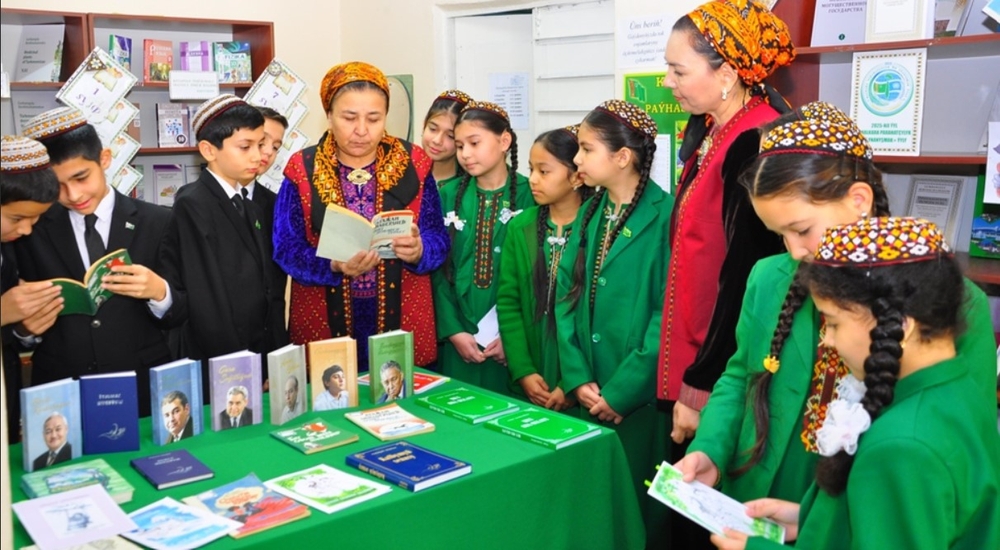 TEBIGATYŇ WASPÇYSY – ÇAGALARYŇ WE ULULARYŇ SÖÝGÜLI ŞAHYRY