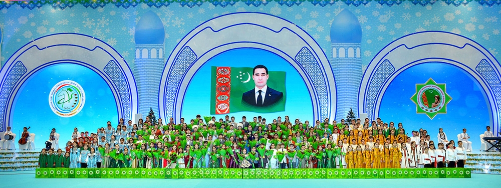 Paýtagtymyzda Gulbaba adyndaky çagalar baýragynyň ýeňijilerini sylaglamak dabarasy geçirildi